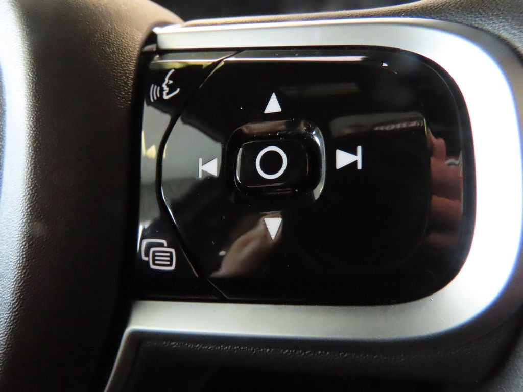 2026 Volvo XC60 B5 Core