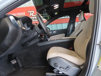 2026 Volvo XC60 B5 Core